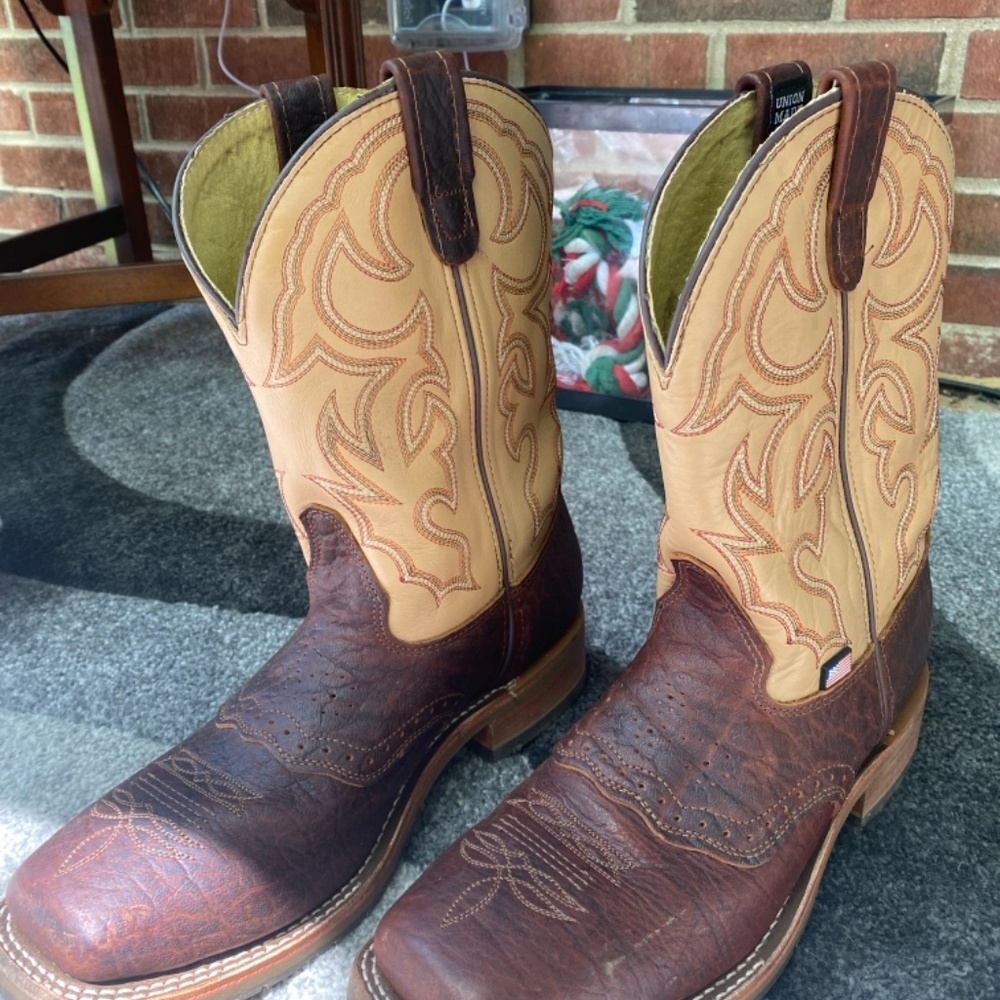 Ariat Learher Boots - Picture 3 of 12